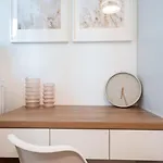 Cozy Design In Magheru Apartment
