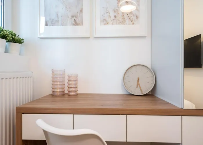 Cozy Design In Magheru Апартаменти