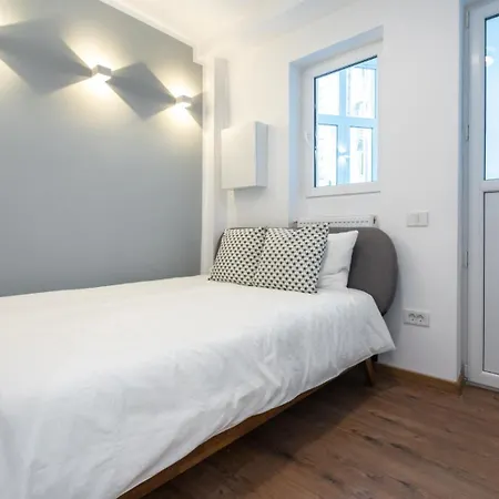 Cozy Design In Magheru * Boekarest