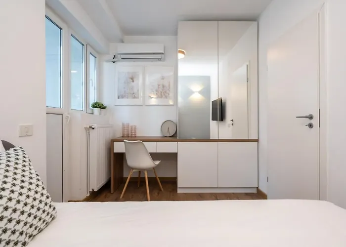 Cozy Design In Magheru *